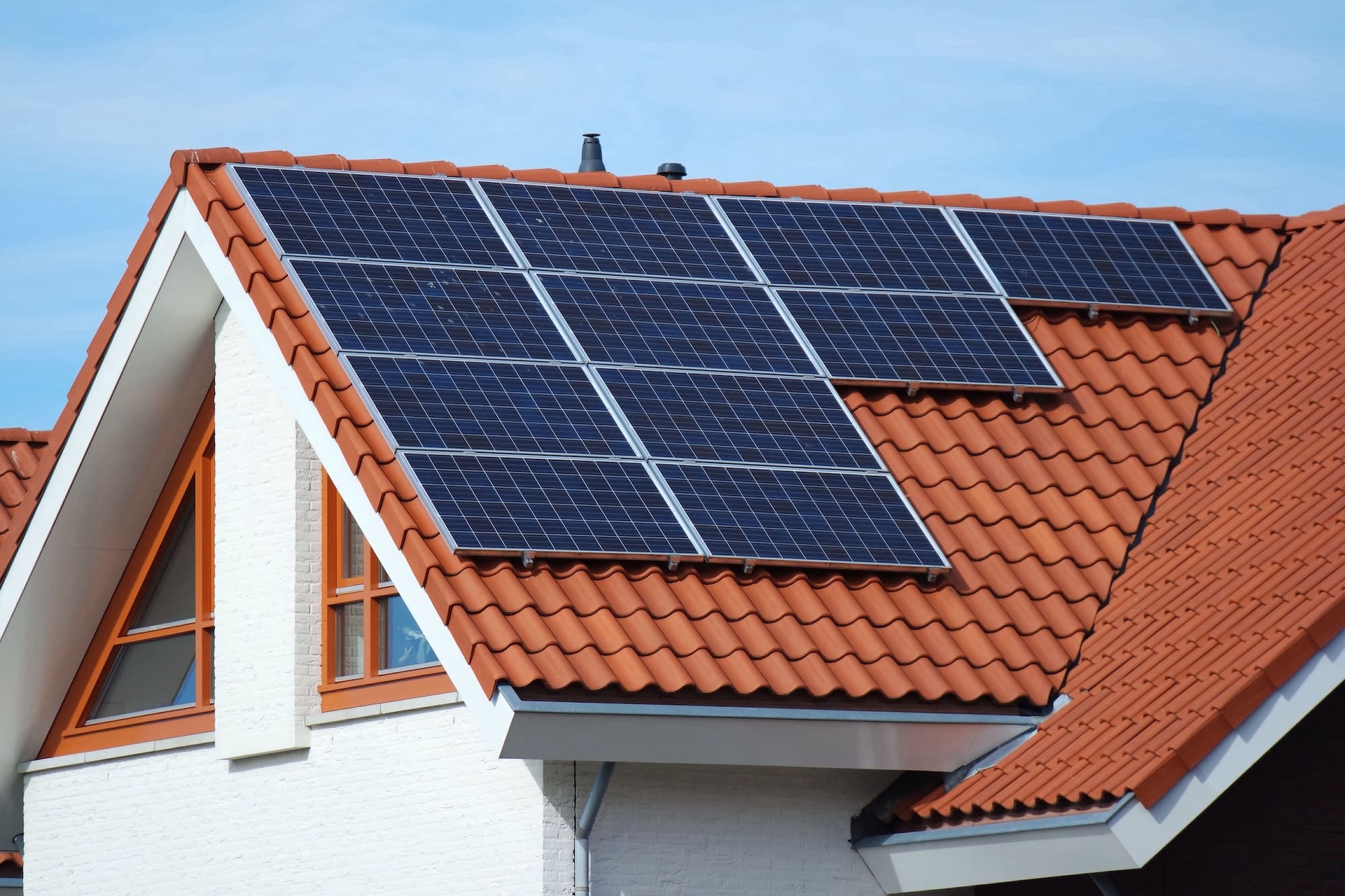 Choisir entre les types de panneaux solaires : Photovoltaïque, thermique ou hybride