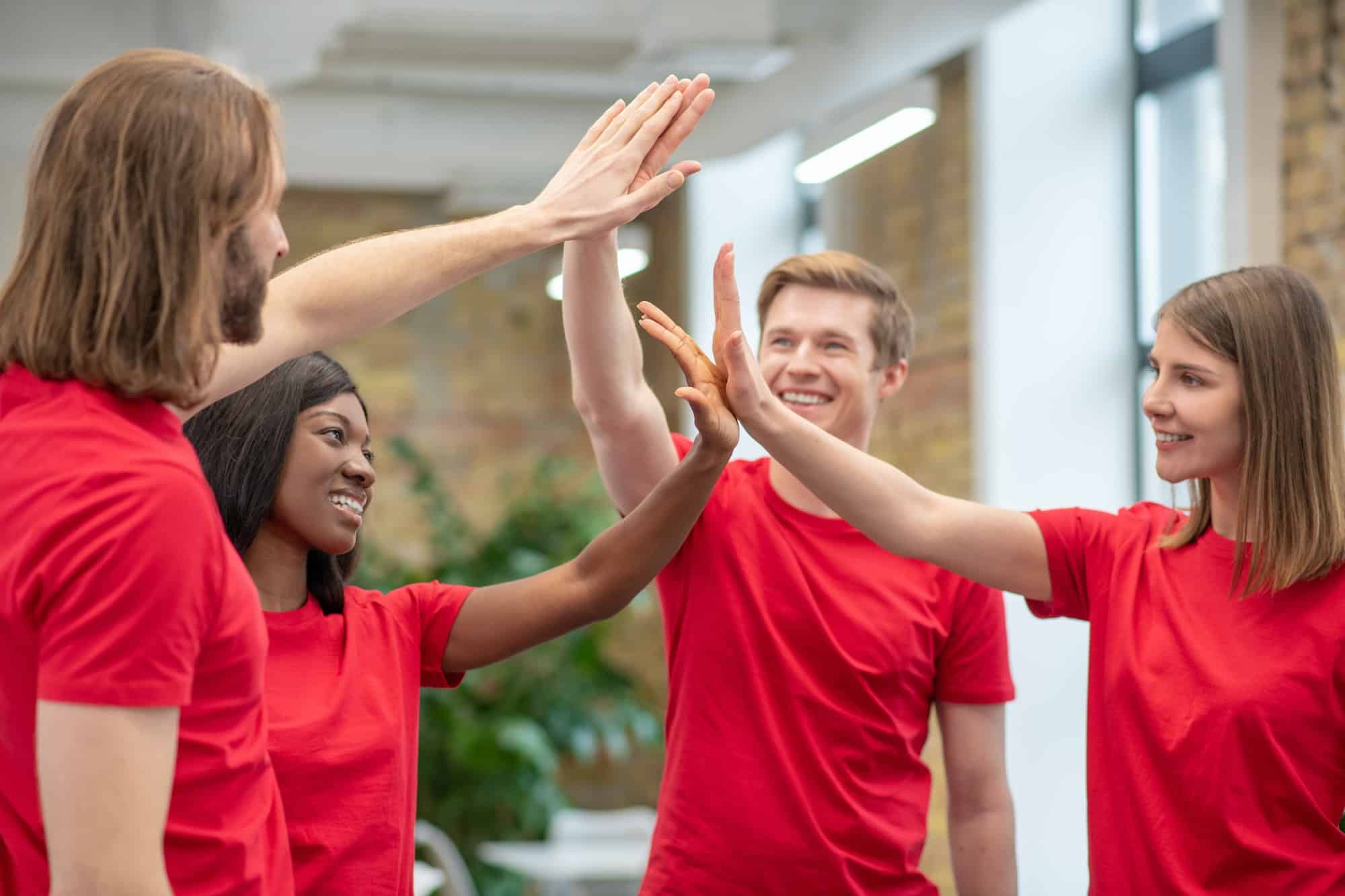 Icebreaker : quelles sont les idées originales pour briser la glace lors d’un team building ?