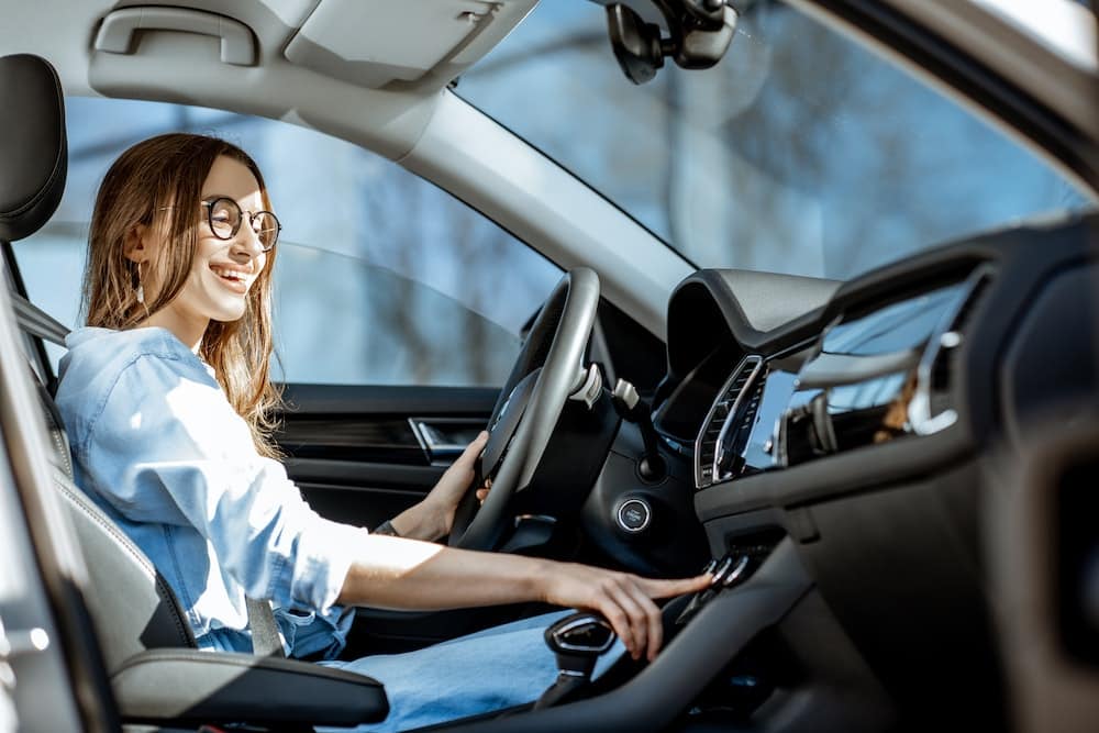 Comment conduire une voiture électrique?